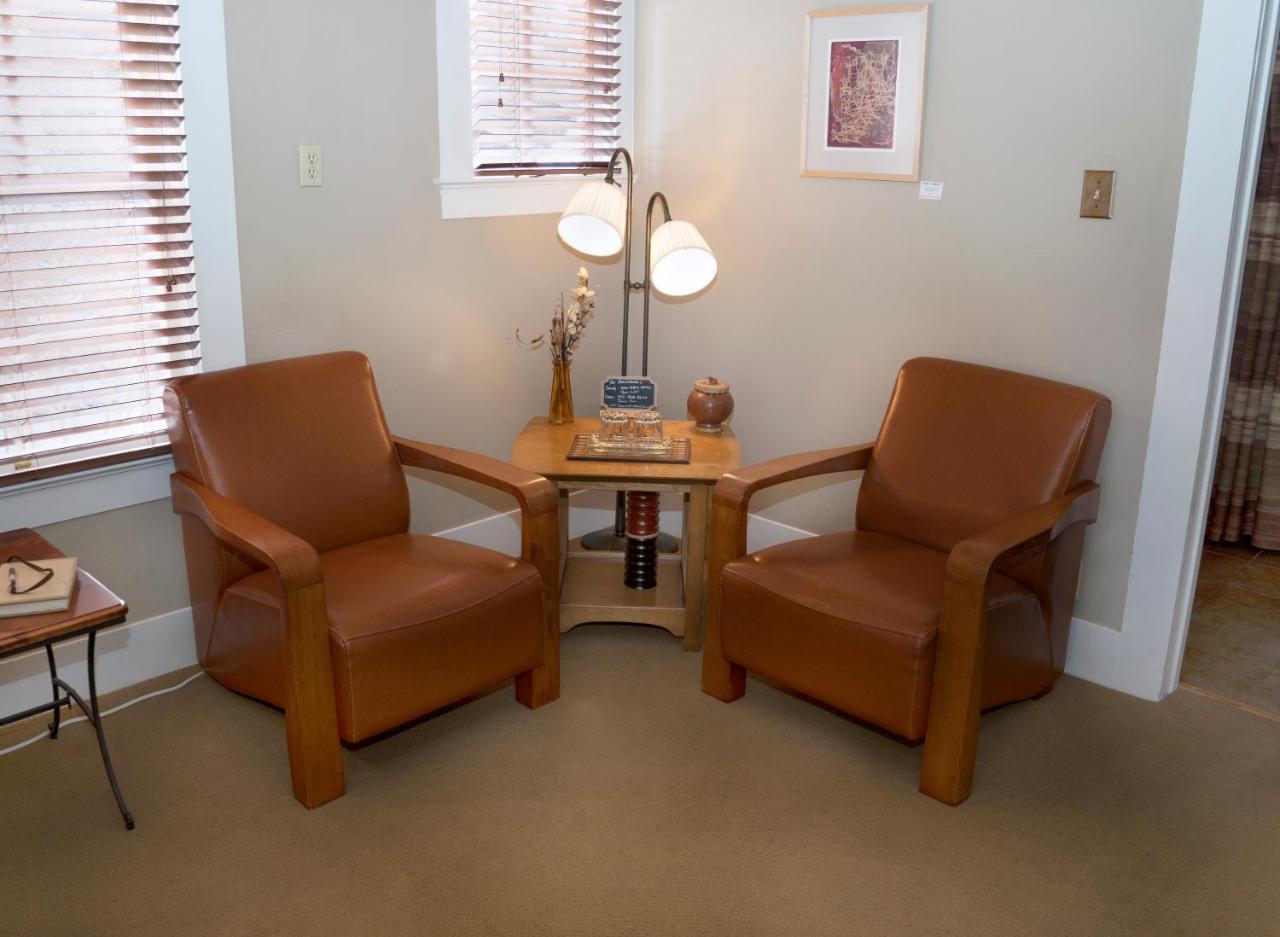Lara House Bed And Breakfast Bend Extérieur photo